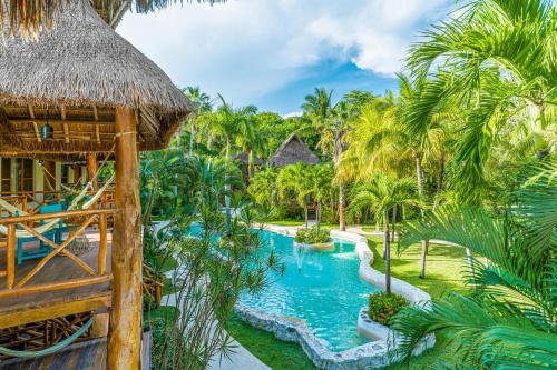 Garden View Palapa King Bed image 9