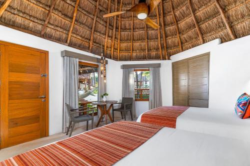 Garden View Palapa King Bed image 4