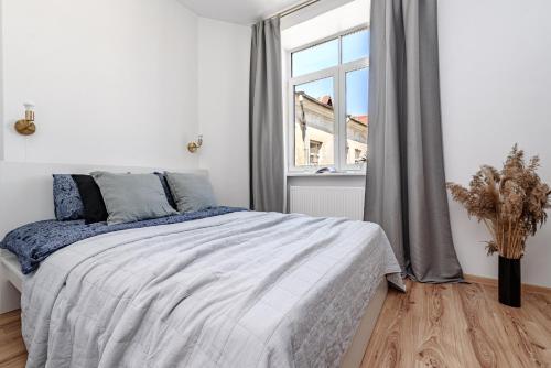 Spacious City Centre Apartment with Parking SELF CHECK-IN