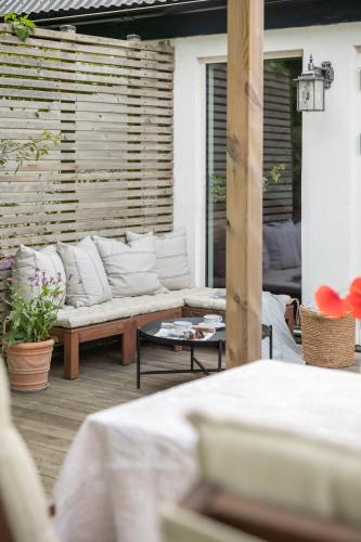 陽台/露台, Villa Verde Österlen (Villa Verde Osterlen) in 斯科訥