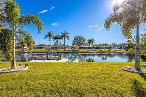 Freshwater Canal Villa with Heat Pool - Villa Homeport - Roelens Vacations - main image