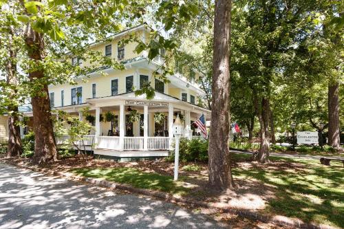 The Charleston Inn Hendersonville NC - 숙소 외관