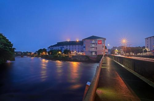 Leonardo Hotel Galway - Formerly Jurys Inn