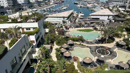 Ocean Village Luxury 2 Bed 2 Bath Apartment - amazing views - pools and jacuzzis