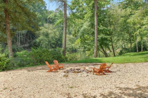 High River Homestays in East Ellijay, USA