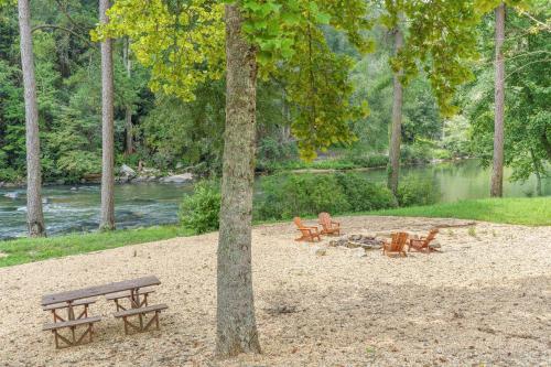 High River Homestays in East Ellijay, USA