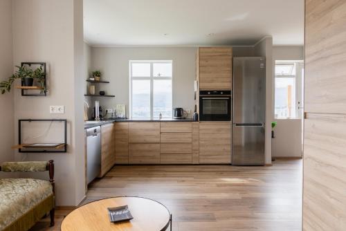 LL Properties - Big House With a View, Akureyri (foto 8)