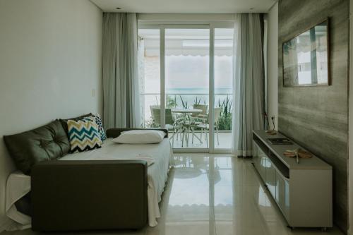 Wave Suites Hotel & Lounge bar