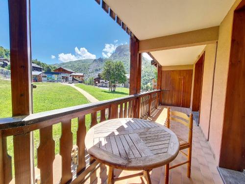 Spacieux appartement 3 pieces au pied des pistes avec balcon - FR-1-344-968 in Villarencel