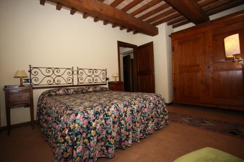 One-Bedroom Apartment with Sofa Bed