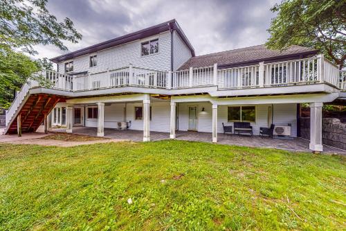 River Access! Couples Retreat on Working Homestead