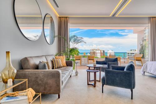 Deluxe Apartment room in Maxwell Collection Romantic Zone