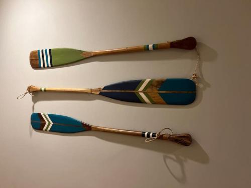 Modern 3br Lake front home