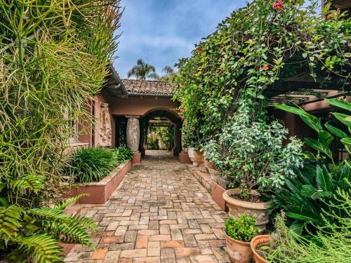Idyllic Casita on Private Fairbanks Ranch Estate in Rancho Santa Fe, USA
