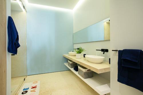 Deluxe Apartment image 2