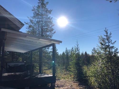 NorthernLight Villa in Ylläsjärvi with a Jacuzzi