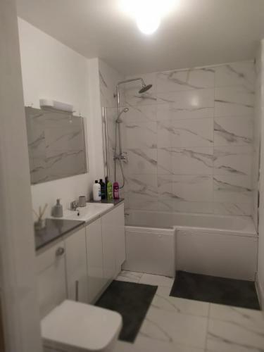 Spacious Two bedroom City apartment Longs Place, Dublin 8, Dublin (fotografie 8)