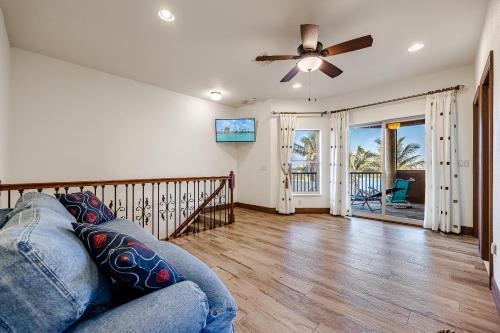 Heated Pool and Spa, Sleeps 16! - Villa Mangrove