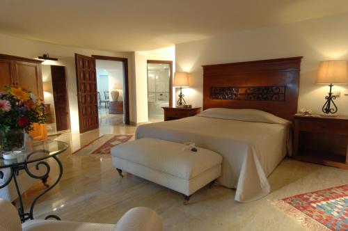 2 bedrooms, 3 beds