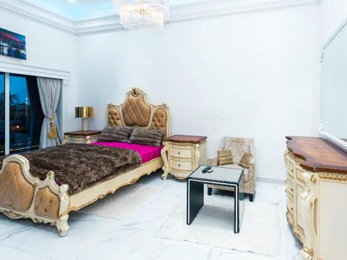 King larrison,s villa