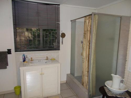 Lakeview Guest House