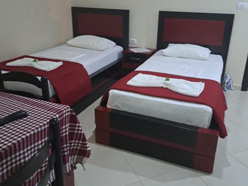 One-Bedroom Apartment image 9