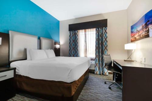 Best Western Plus Pleasanton Hotel - image 12