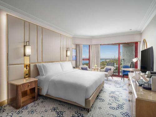 Jeddah Hilton Room Type - Premium King Room with Partial Sea View