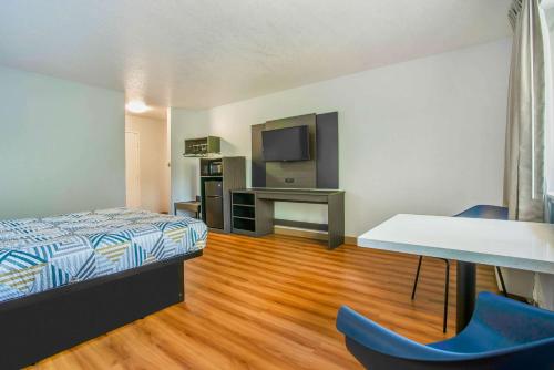 Motel 6-Gresham OR - Portland - image 2