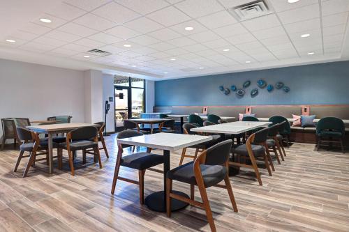 Homewood Suites By Hilton Santa Clarita/Valencia, Ca in Santa Clarita, USA