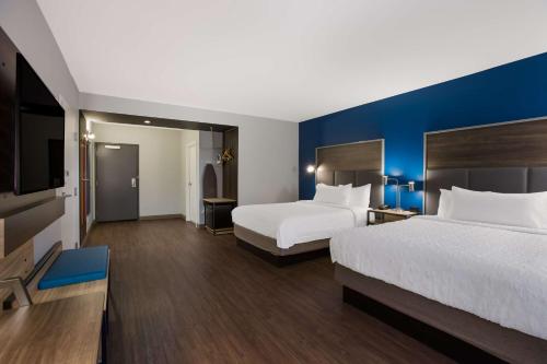 Tru By Hilton Traverse City - image 14