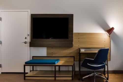 Tru By Hilton Traverse City - image 5