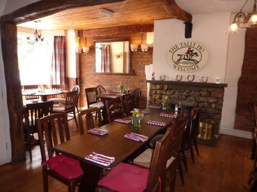 Restaurant, The Tally Ho in Newbury