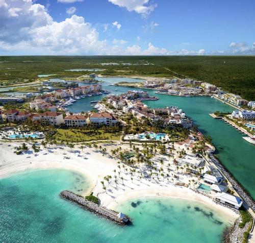 Amazing Beachfront Condo Cap Cana, Punta Cana Amazing Beachfront Condo Cap Cana, Punta Cana