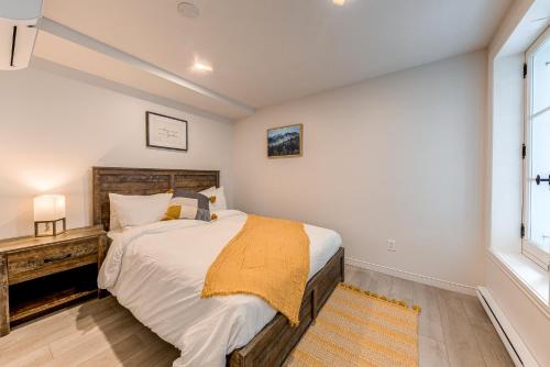 Apartment with Terrace image 4