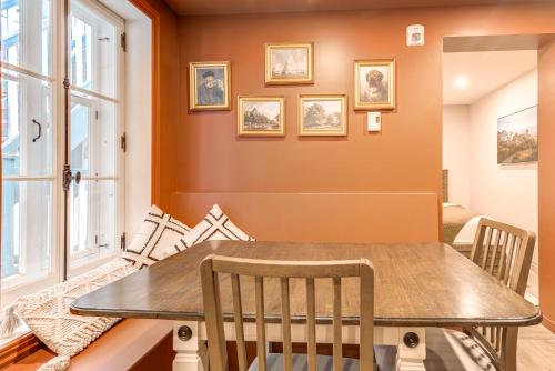 Apartment with Terrace image 3