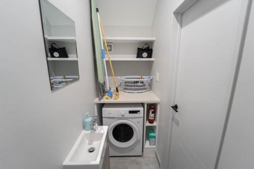 Modern Sunnyhills Town House, Auckland (photo 2)