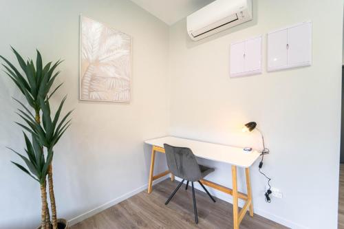 Modern Sunnyhills Town House, Auckland (photo 6)
