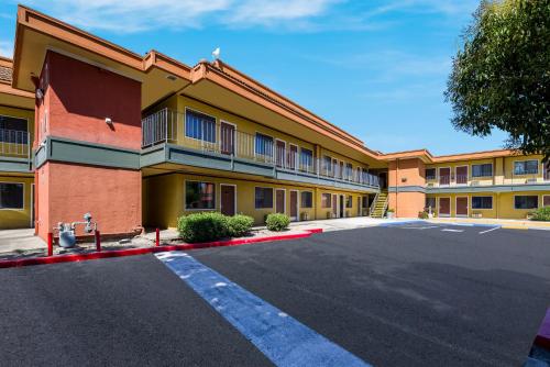 Springtown Inn - image 7
