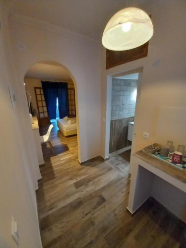 Bis Studios, Alikanas (foto 3)