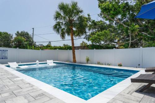 Quaint Cottage in a South Sarasota Neighborhood in Sarasota, USA