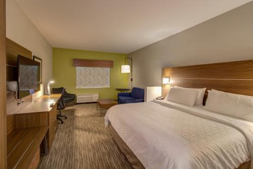 Holiday Inn Express - Fort Walton Beach Central, an IHG Hotel