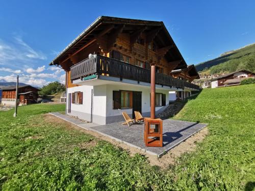 CHALET HÜTTLE - authentisch, ruhig, mitten im grün