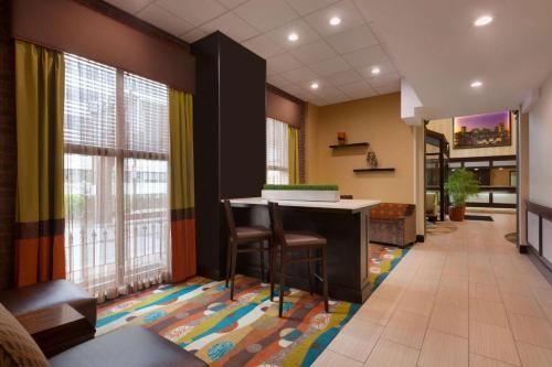 Days Inn by Wyndham Baltimore Inner Harbor in Baltimore, USA