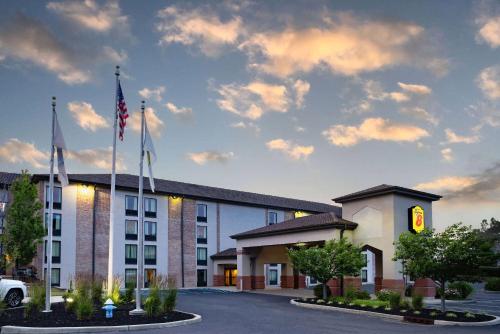 Super 8 by Wyndham Mount Laurel