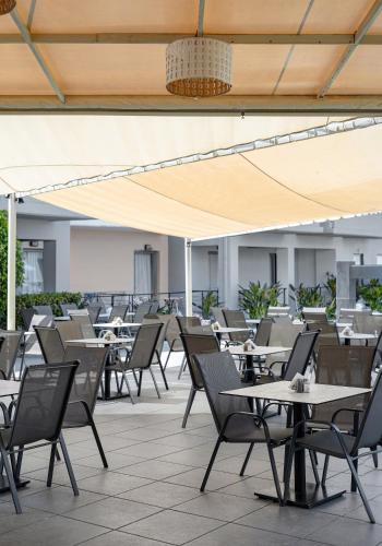 Sunrise Village Hotel - All Inclusive - image 4