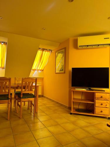 Apartment Roman villa in Egregy