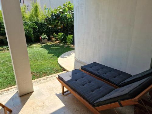 Apartment with Garden View image 3