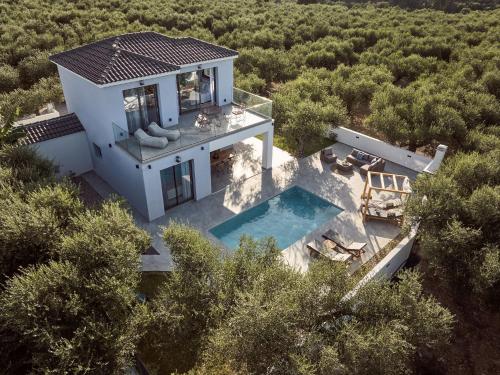 Kapodistria Luxury Villas