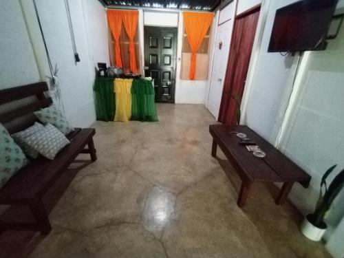 Maricel House in 瓜圖索